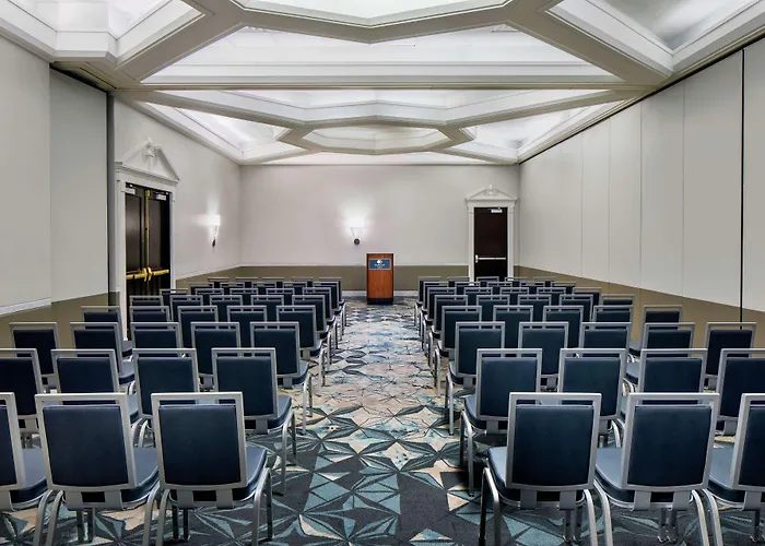 Doubletree By Hilton Nashua